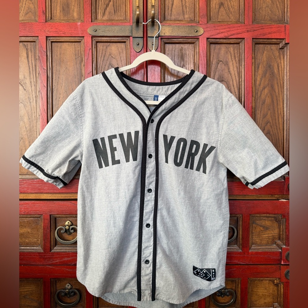 New York Yankees Jersey style shirt